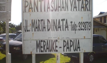 Kunjungan ke panti asuhan Yatari  Januari 2012 Merauke  Papua