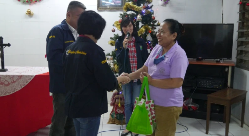 Social Ministries Kunjungan ke Panti Sasana Tresna Werdha Caritas Bekasi Timur - January 2017 5 p1240693